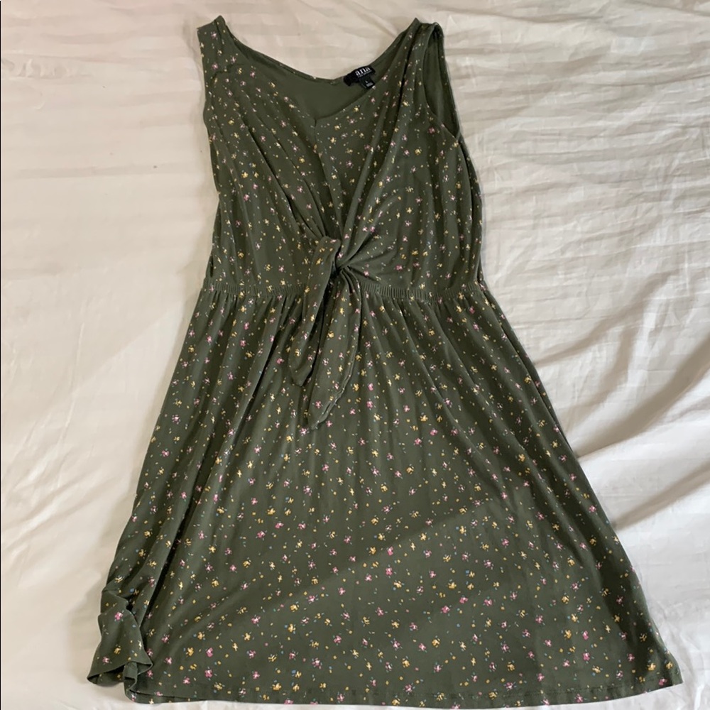 a.n.a Green Sleeveless Scoop Neck Sundress